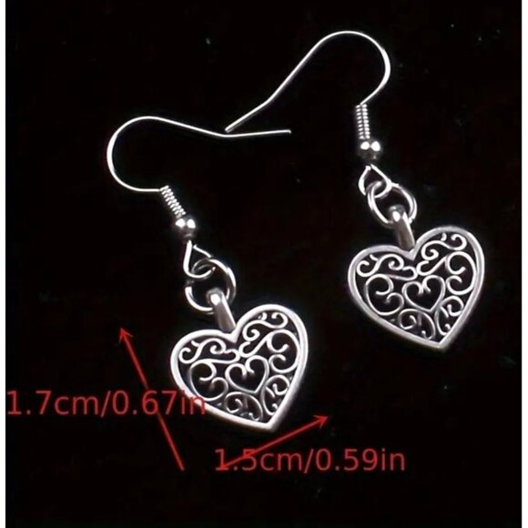 Heart Shaped Filigree Drop Earrings 1.7cm/0.67in Size Silver Tone Light… - Picture 3 of 3
